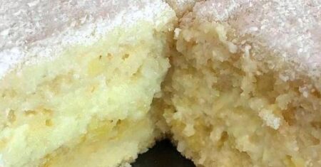 O Melhor Bolo Gelado de Abacaxi com Coco FÁCIL